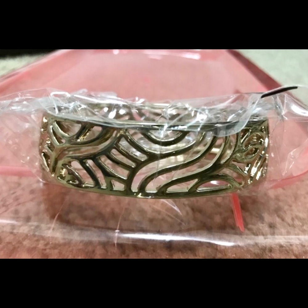 Cuff bracelet